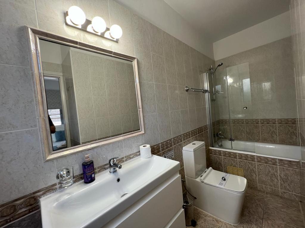 Villa Tamara With Private Pool Пея Екстериор снимка